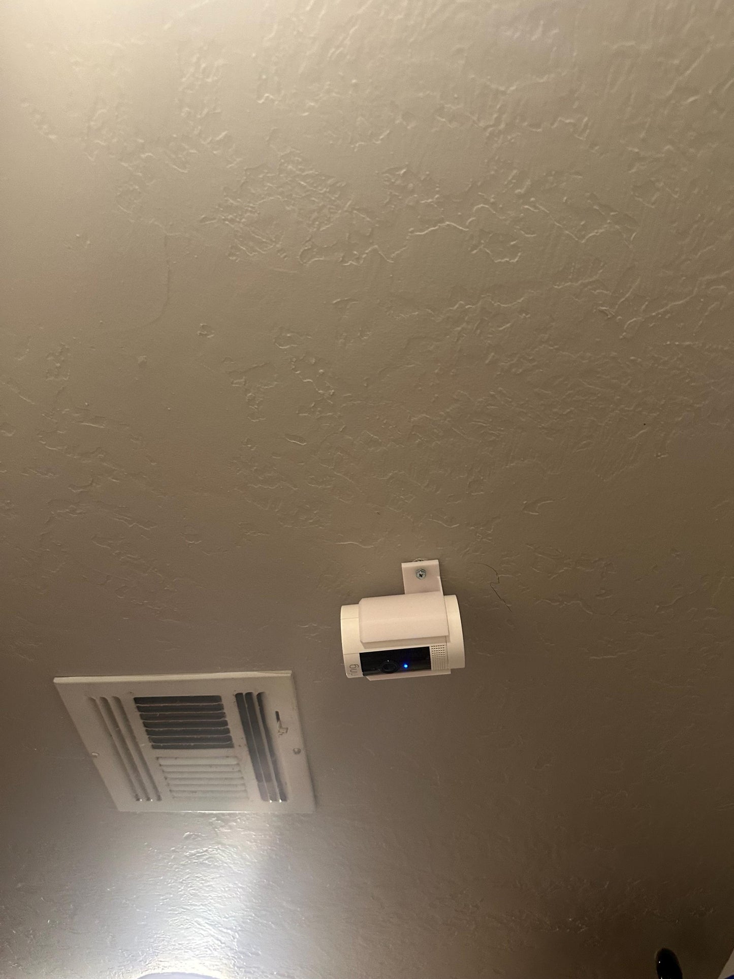 Ring Stick up cam ceiling mount