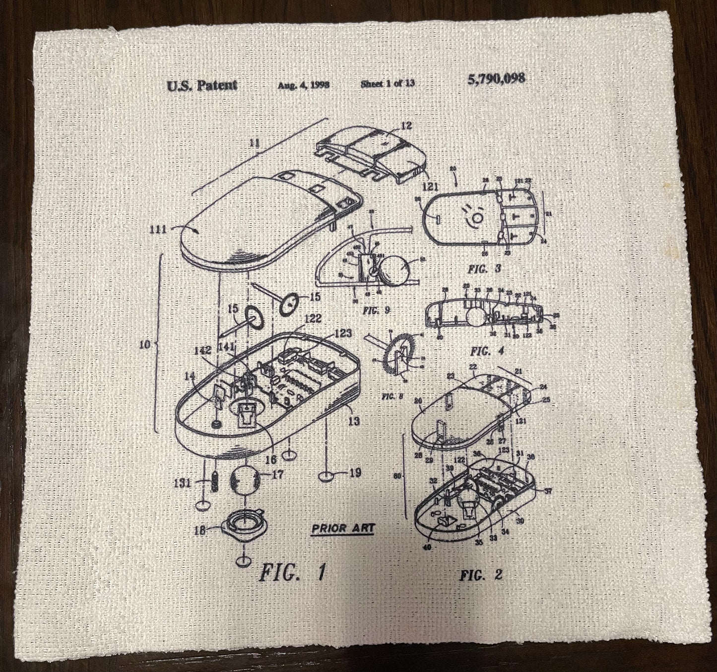 Mouse patent drawing on Microfiber cloth